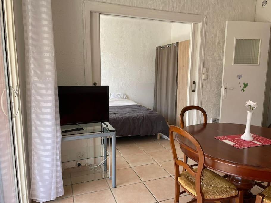 Studio A Sanary-Sur-Mer Avec Balcon A 200M Du Port Exterior photo